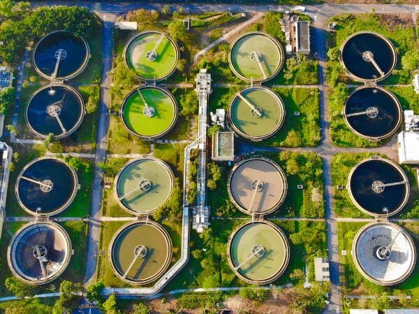 Impianto industriale depurazione acqua